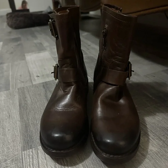 Frye Vicky Engineer Moto Brown Real Leather Belted Mid Calf Ankle Boot - Picture 7 of 13